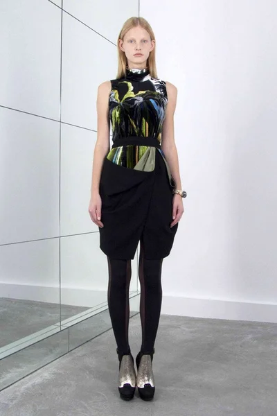 Look 17